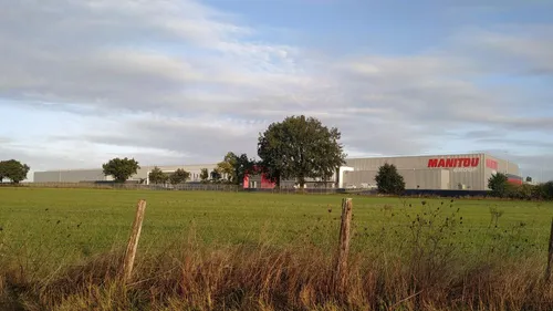 Candé : Manitou va agrandir sa nouvelle usine